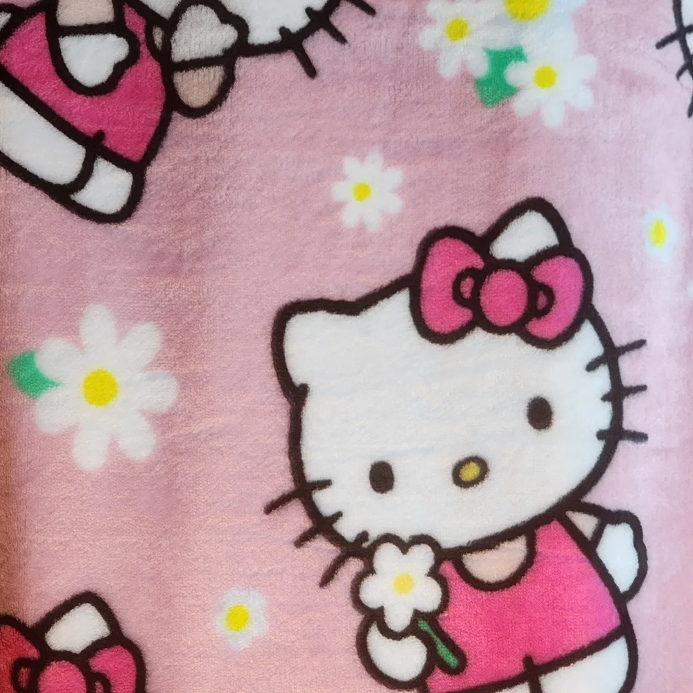 Hello Kitty Flower Power Blanket
